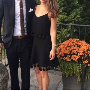 Two piece Club Monaco matching mini skirt and crop top - worn once! Size xs / 0